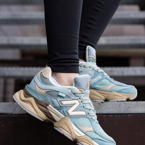 Tenis New Balanace 9060 Azul Claro.