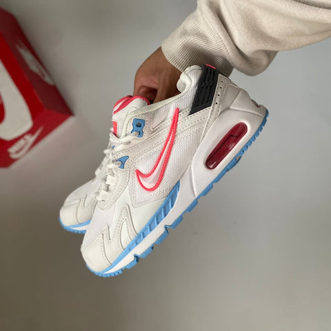 Tenis Air Max Excee Blanco Rosa.