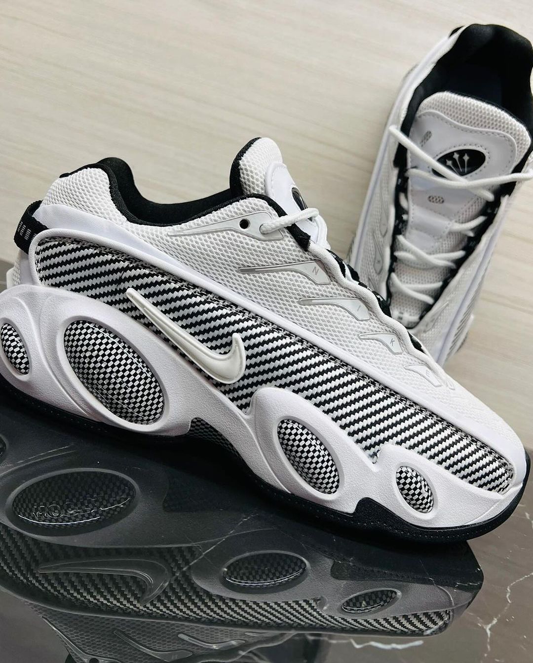 Tenis Step Air Terra/Nocta Blanco.