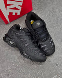 Tenis Air Max Plus Tn Negro.