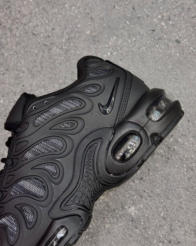 Tenis Air Max Plus Tn Negro.