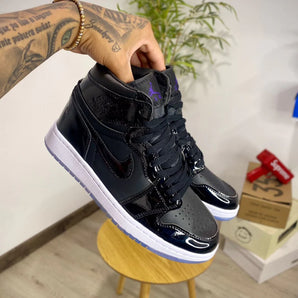 Tenis Jordan 1 Retro Negro.