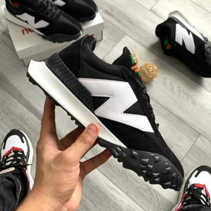 Tenis New Balance XC Negro.