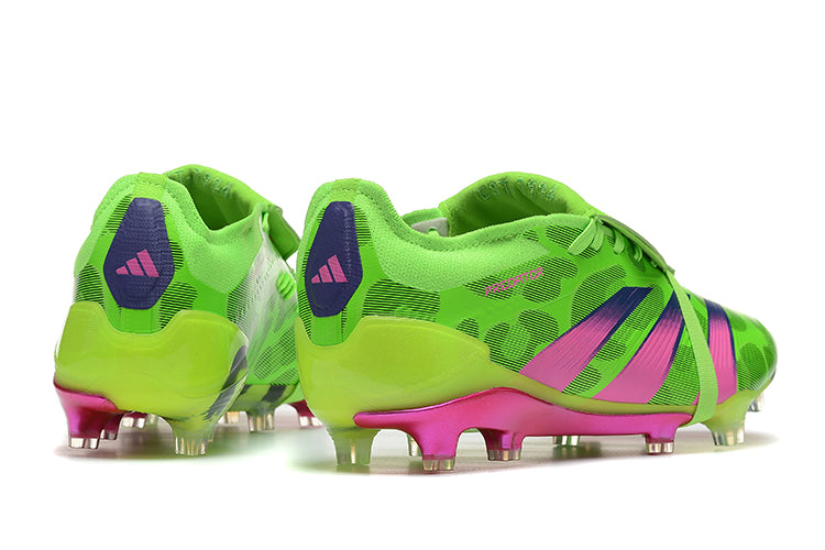 Guayos Predator Accuracy 30 Elite Verde Manchas Con Lengueta + Obsequio de medias Antideslizantes.