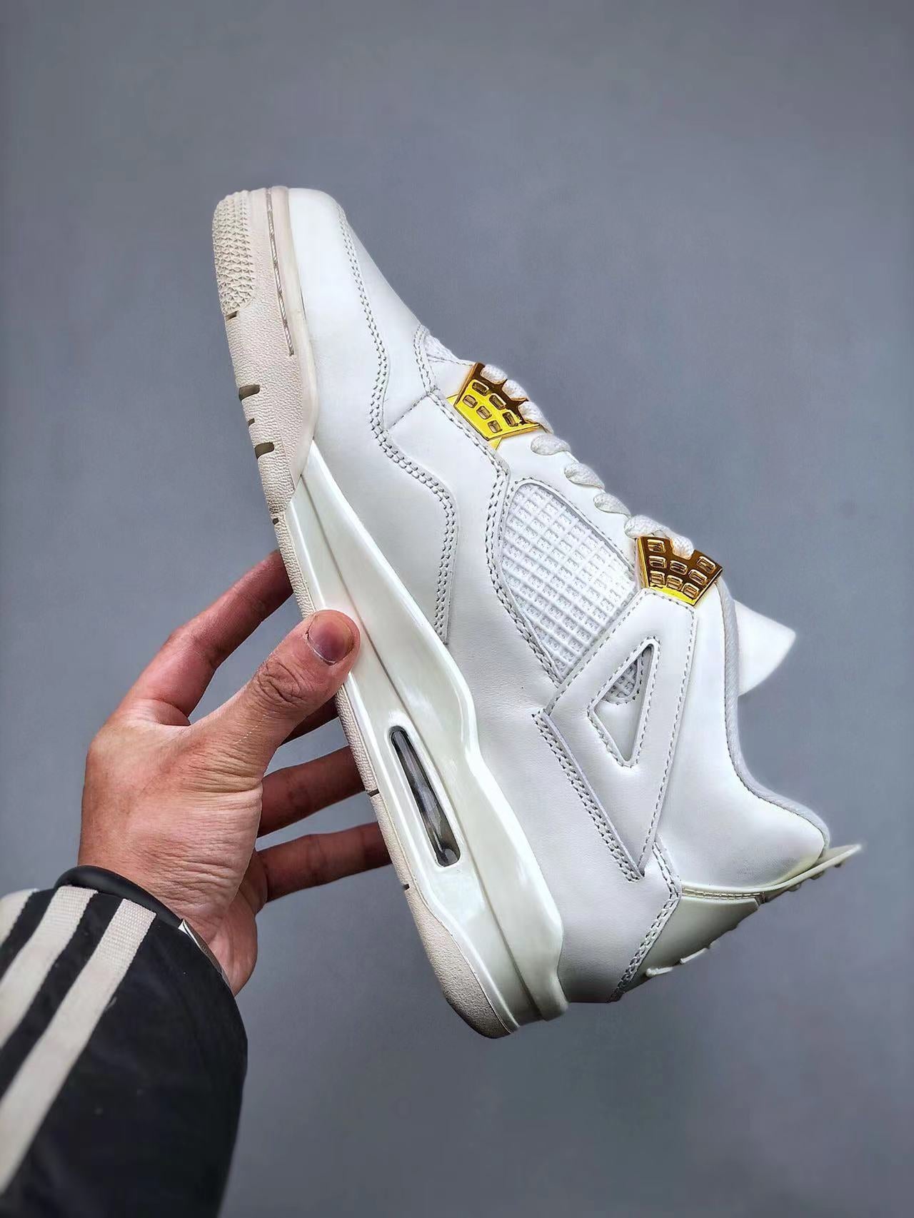 Tenis Jordan 4 Retro Blanco.