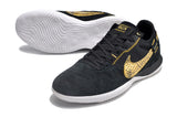 Zapatillas Streetgato Suela Negro Logo Dorado.