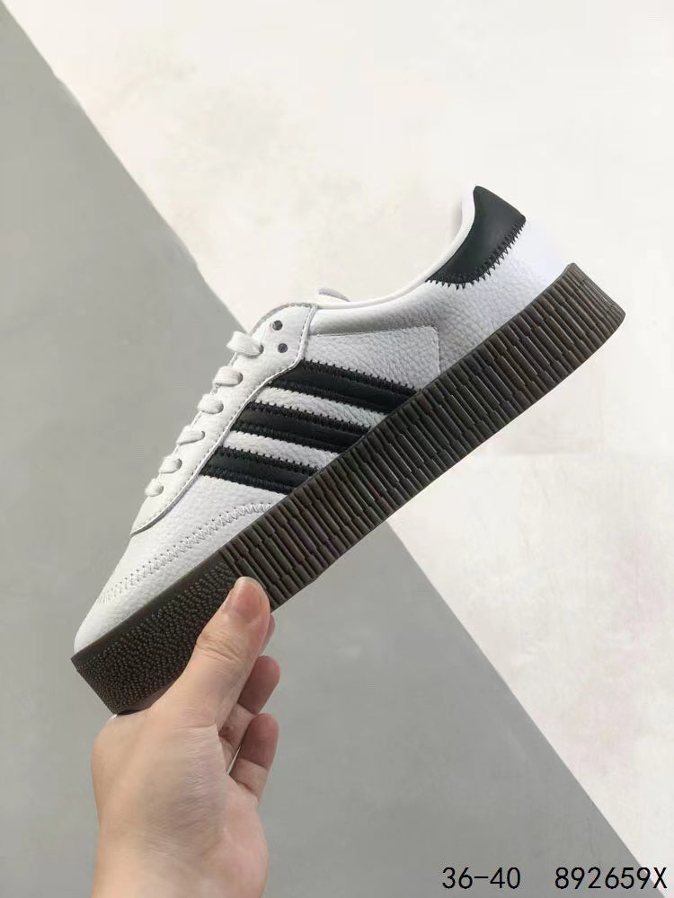 Tenis Samba Plataforma Blanco Negro.