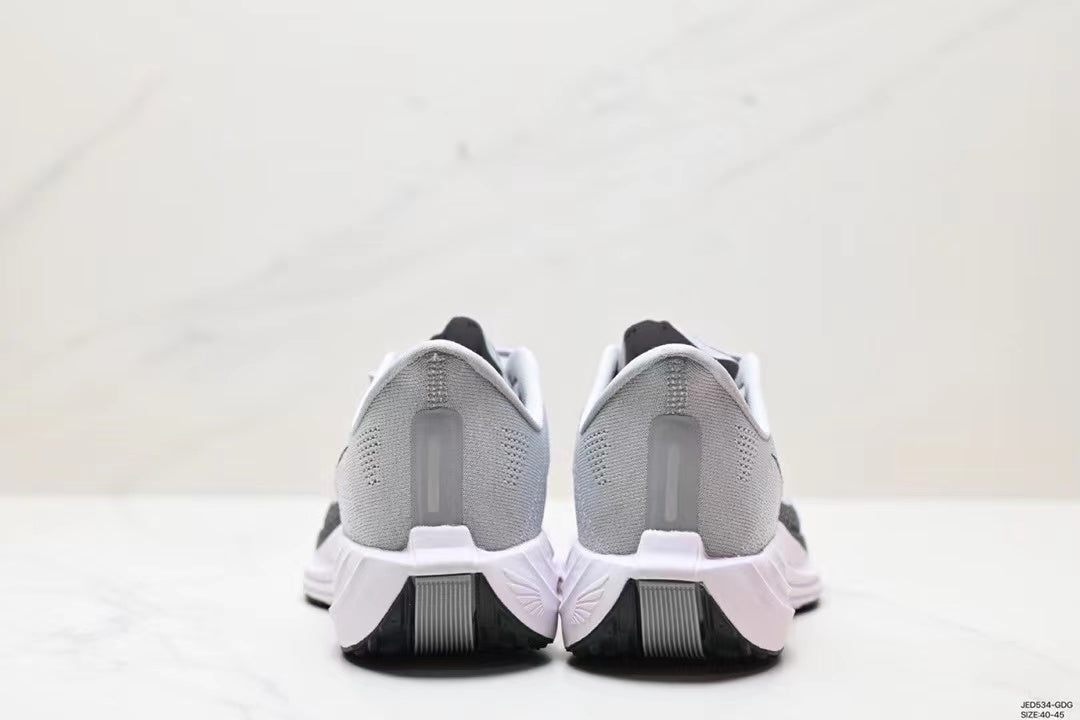 Tenis Zoom x Pegasus Gris.
