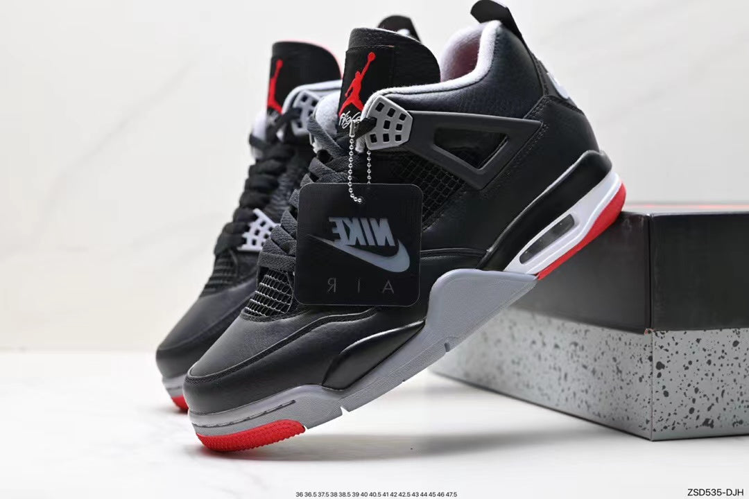 Tenis Jordan 4 Retro Negro Gris.