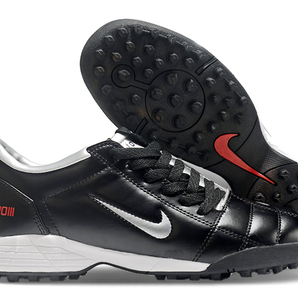 Zapatillas Total 90 Negro Gris.