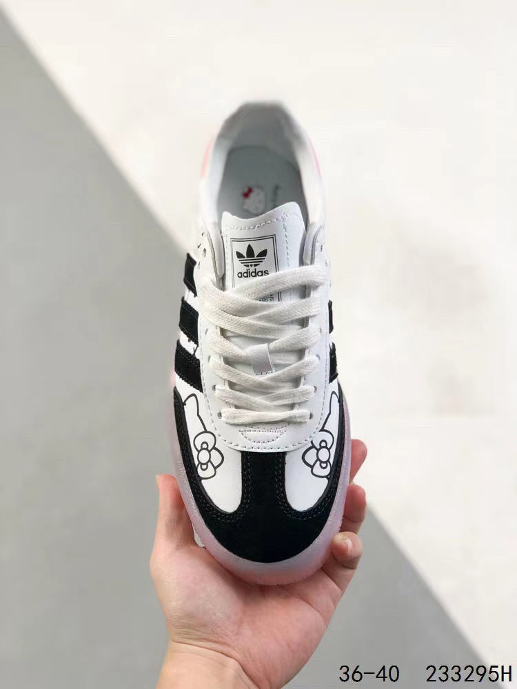 Tenis Samba Plataforma Hello Kity.