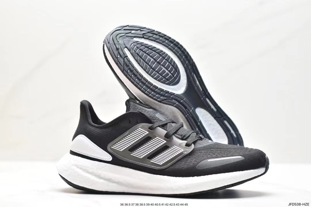 Tenis Pureboost Negro Blanco.