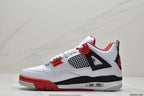 Tenis Jordan 4 Retro Blanco Rojo.