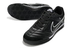 Zapatillas Supreme SB Gato Negro suela goma negra.