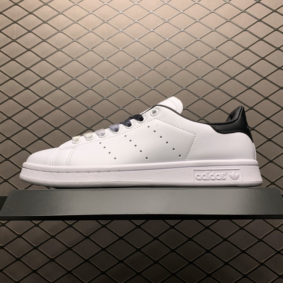 Tenis Stan Smith Blanco Negro.