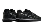 Zapatillas Supreme SB Gato Negro suela goma negra.