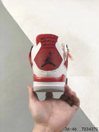 Tenis Jordan 4 Retro Blanco Rojo.