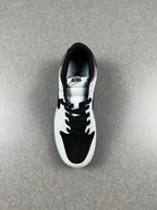Tenis SB Dunk Low AE86 Gris Negro