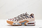 Tenis Air Max Plus Blanco Cafe.