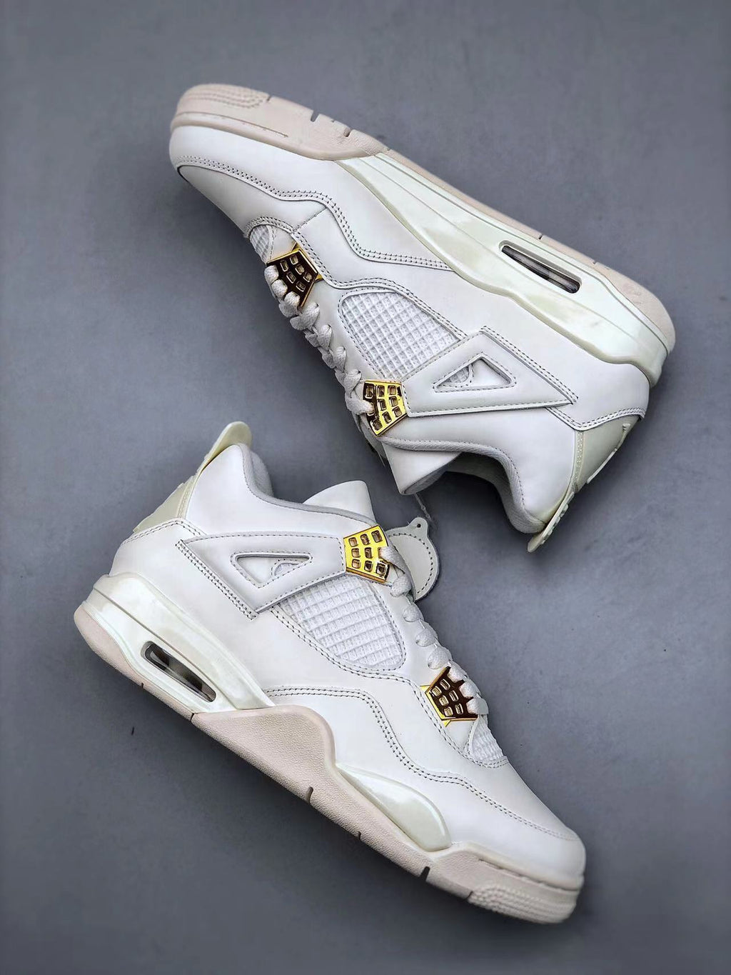 Tenis Jordan 4 Retro Blanco.