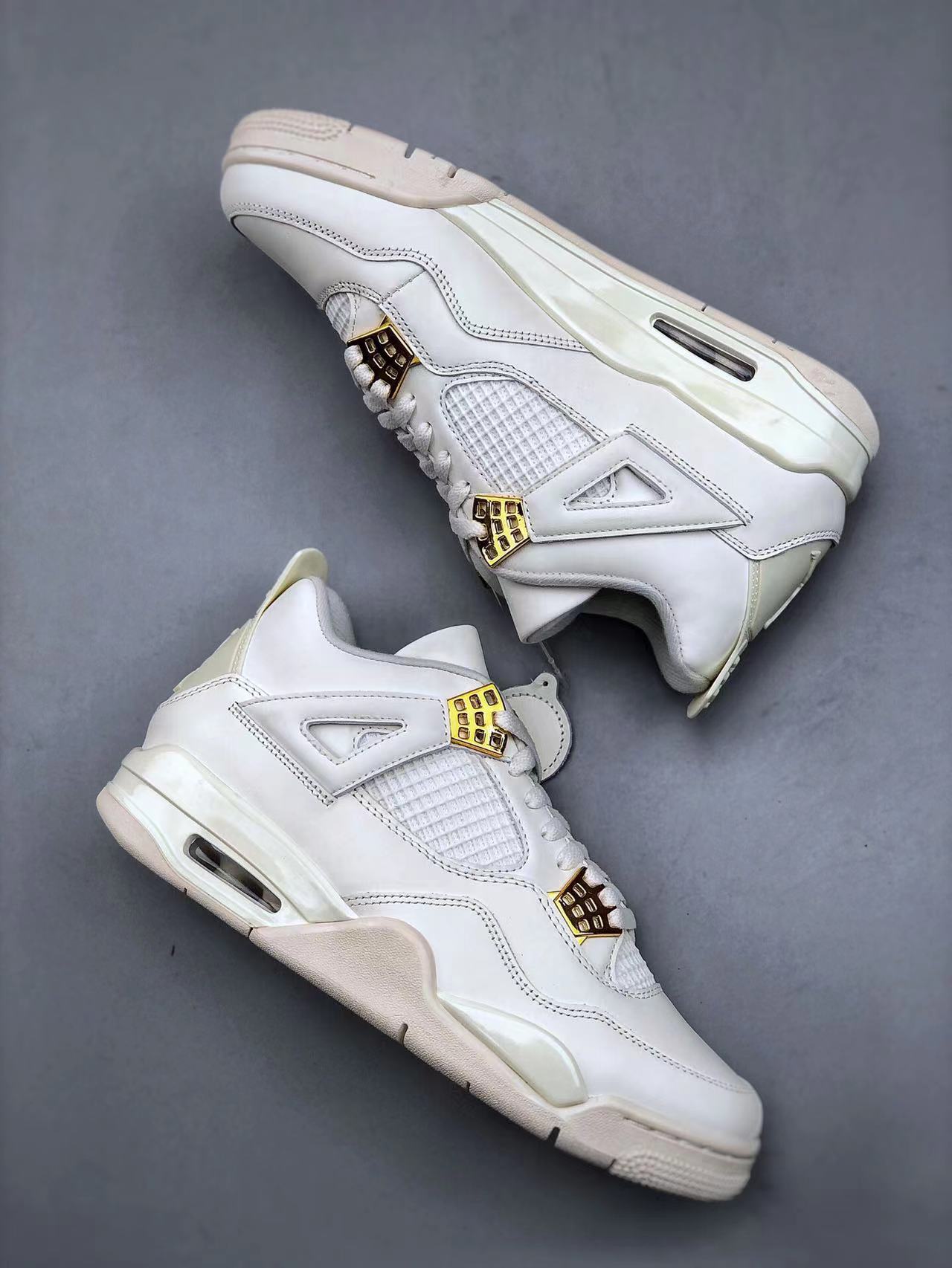 Tenis Jordan 4 Retro Blanco.