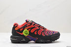 Tenis Air Max Plus Negros Rojo.