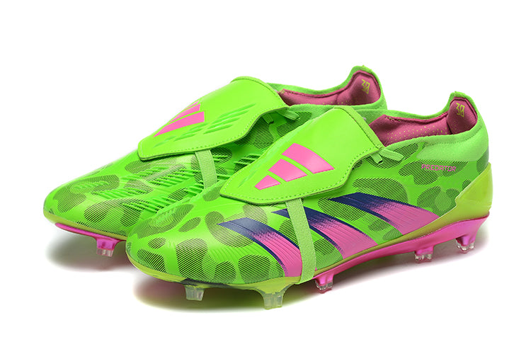 Guayos Predator Accuracy 30 Elite Verde Manchas Con Lengueta + Obsequio de medias Antideslizantes.