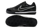 Zapatillas Supreme SB Gato Negro suela goma negra.