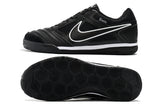 Zapatillas Supreme SB Gato Negro suela goma negra.