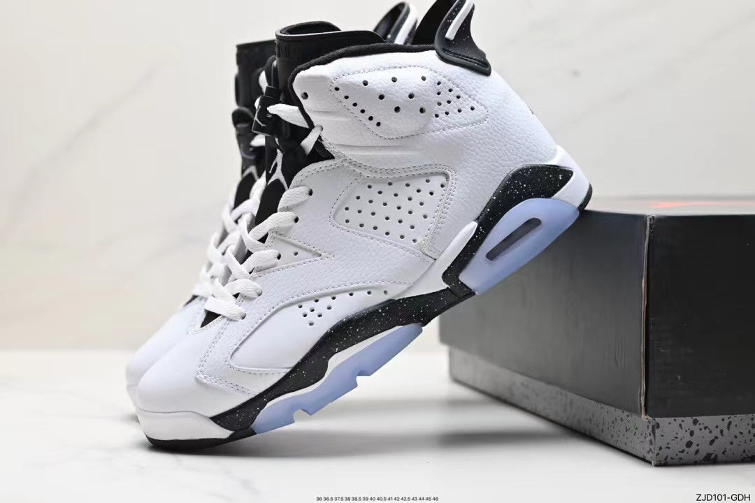 Tenis Jordan 6 Retro Blanco Negro.