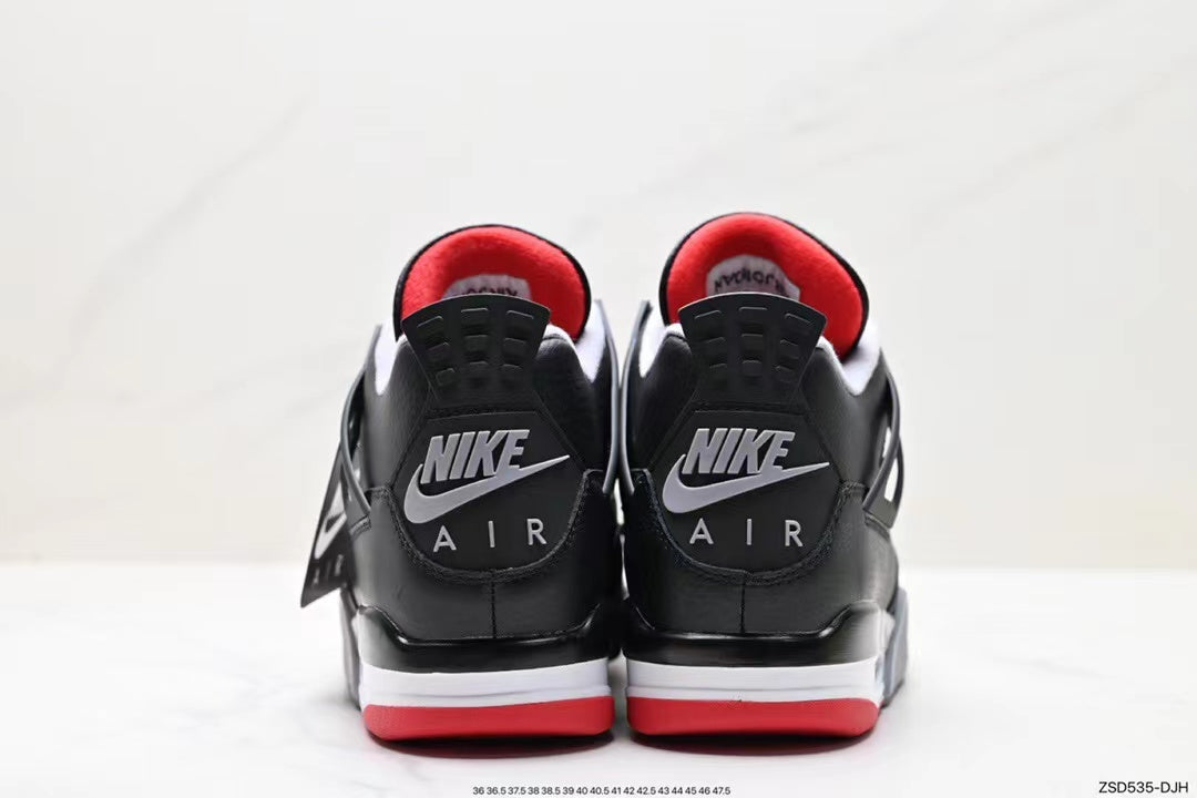 Tenis Jordan 4 Retro Negro Gris.