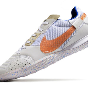 Zapatillas Streetgato Suela lisa Blanco Azul Claro.