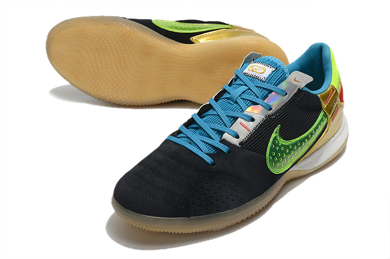 Zapatillas Streetgato Suela lisa Negro Dorado.
