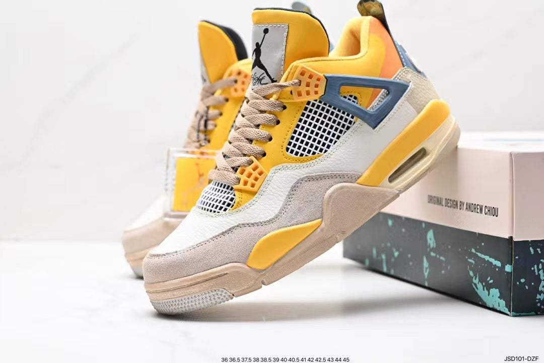 Tenis Jordan 4 Retro Blanco Amarillo.