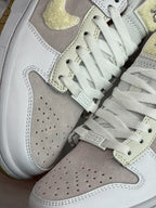 Tenis SB dink Low Blanco Rosa Claro.